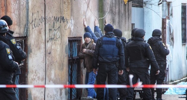 Одесская полиция взяла штурмом квартиру с сообщниками Дорошенко