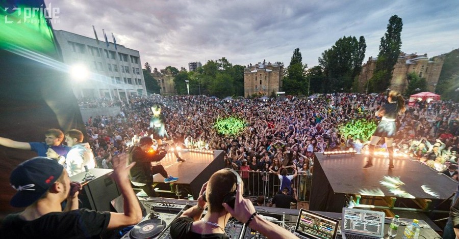 На Европейской площади пройдет фестиваль электронной музыки Radioday