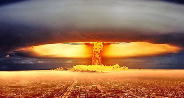 Экс-посол США считает, что Украина могла бы и не отказываться от атомного оружия