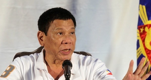 Президент Филиппин уйдет в отставку, если ему докажут существование Бога