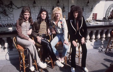 45 лет назад вышел дебютный альбом Queen - его не хотела брать ни одна студия звукозаписи