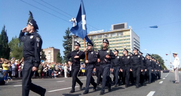 День Независимости в Запорожье: без алкоголя, но с военным парадом