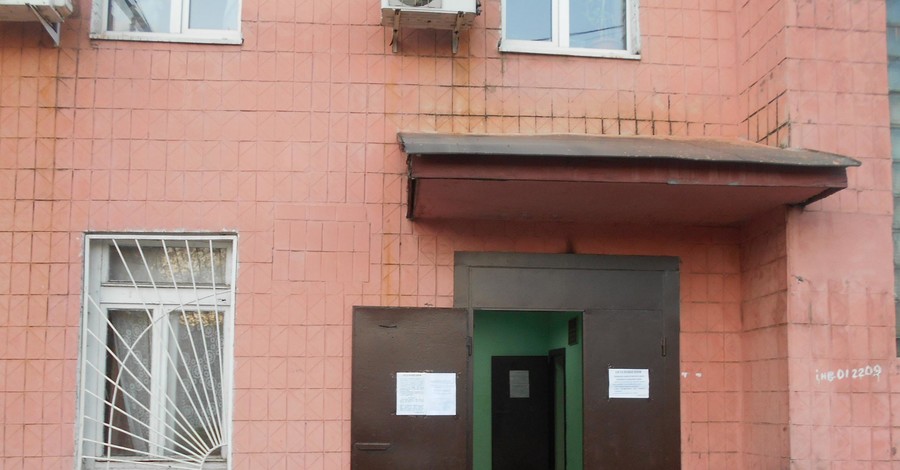 В Харькове взорвали банкомат самодельной бомбой