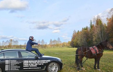Эстонец оригинально отомстил салону BMW за некачественное авто
