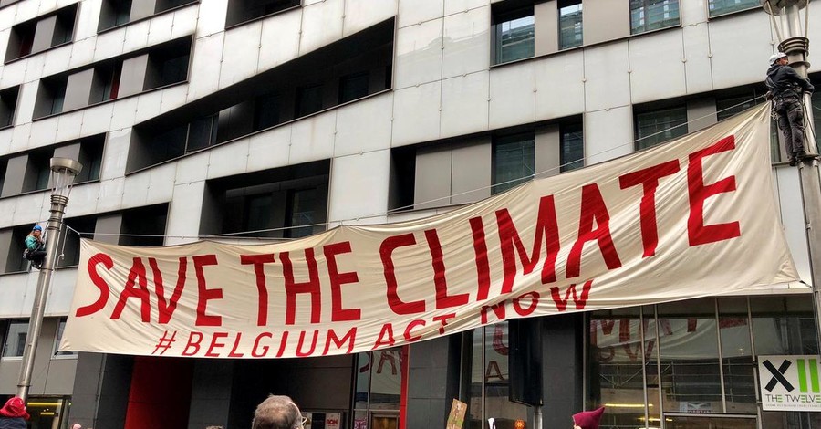 Около 65 тысяч человек вышли на марш в защиту климата в Брюсселе