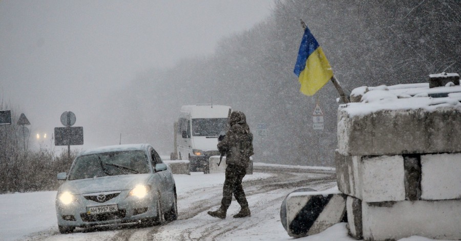 Что изменилось в Украине за неделю военного положения: резервные сборы и запрет на алкоголь