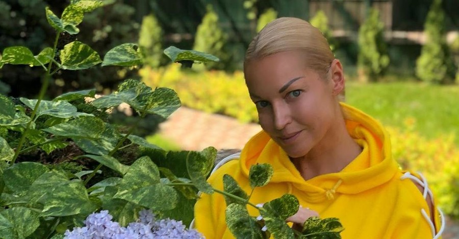 Волочкова сделала шпагат в поднебесье: 