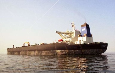 У берегов Гибралтара задержали танкер с украинцами