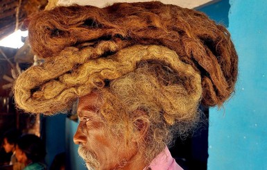 Житель Индии 40 лет не стригся и не мыл голову. Не надо так