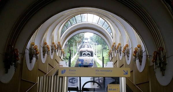 Запуск Киевского фуникулера откладывается из-за проблем с тросом