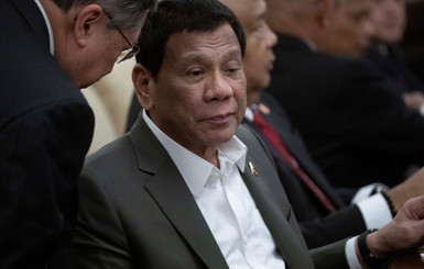 Президент Филиппин разрешил людям стрелять в чиновников-взяточников