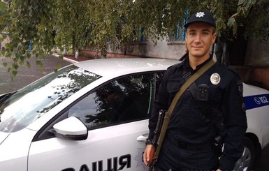 В Мариуполе полицейский спас таксиста с инсультом