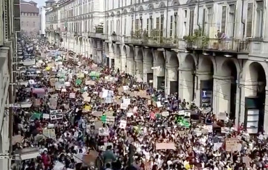 Миллион человек в Италии вышли на протесты против изменения климата