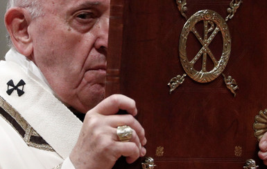 Папа Римский – в Рождество: Бог продолжает любить даже худших из нас