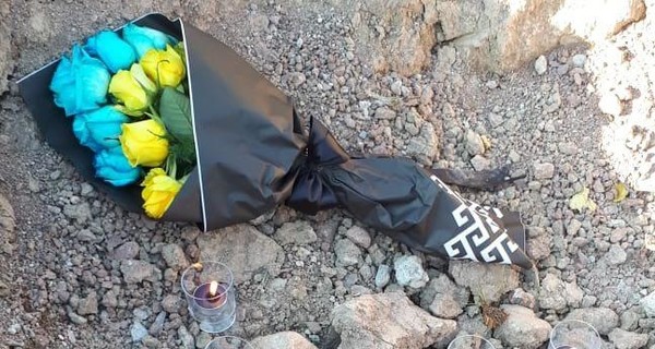 Представители посольства Украины, Швеции и Канады возложили цветы на месте крушения самолета МАУ в Тегеране