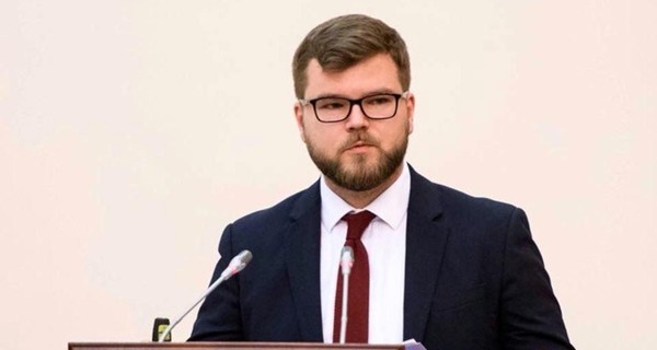 Кравцова уволили с должности главы правления 