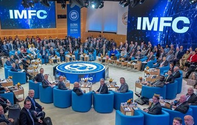 Группа экспертов МВФ прилетит в Украину