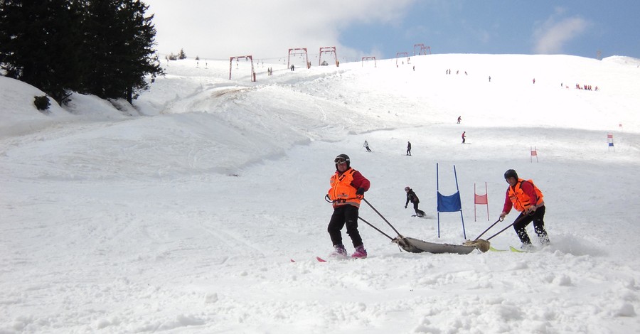 В горах Закарпатья трагически погиб сноубордист