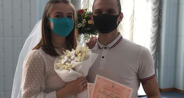 В Минюсте показали, как проходит регистрация браков во время карантина
