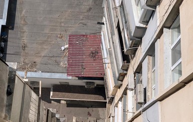 СМИ: В Одессе выпал с балкона глава земельной комиссии Лиманского района