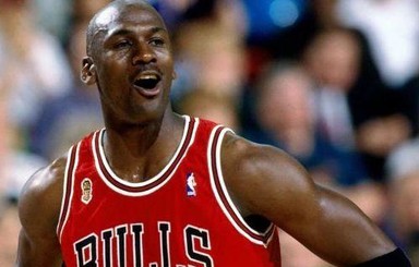 Кроссовки Майкла Джордана продали за рекордные 560 тысяч долларов