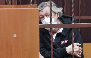 Адвокат Ефремова о самочувствии актера: Обострилось много болячек