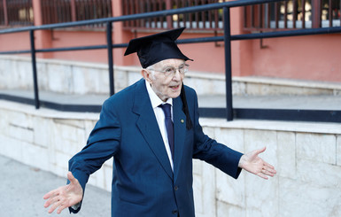 96-летний итальянец стал самым пожилым выпускником университета