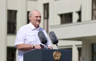 Лукашенко на митинге в свою поддержку: Вы хотите реформ? Скажите, каких! Завтра начнем!
