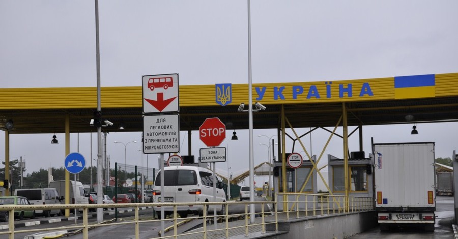 Зеленский хочет упростить въезд в Украину для белорусов 