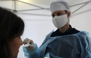 В Бразилии умер участник испытаний вакцины от коронавируса, которую собралась покупать Украина
