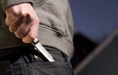 В Новой Каховке отец ударил ножом сына в сердце – учил самообороне