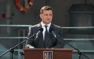Президент Украины вышел на работу: Сам я позитивный, потому что тест негативный