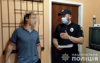 В Одессе мужчину будут судить за избиение и пытки жены и сына  