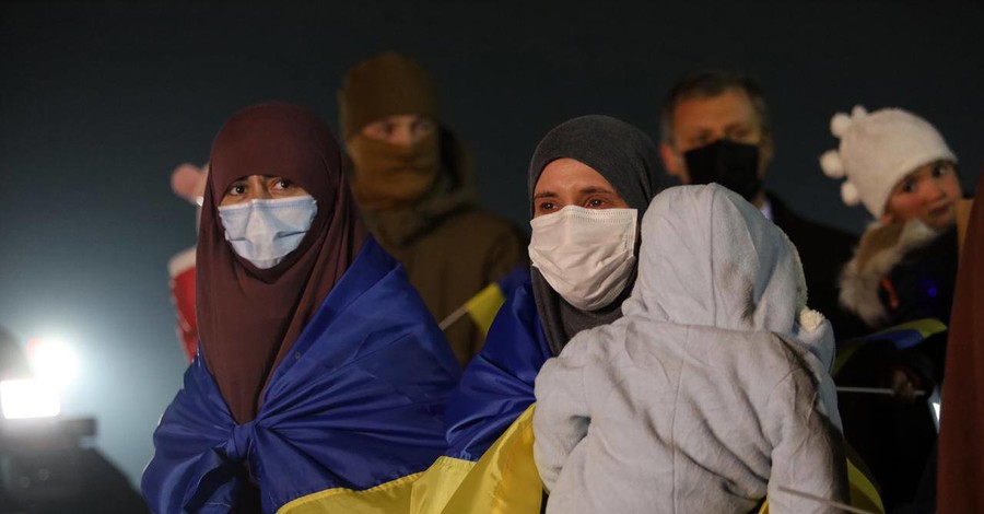 Возвращение украинок из плена в Сирии: изначально шла речь об эвакуации 49 человек