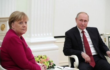 Путин и Меркель обсудили конфликт в Донбассе и совместное производство вакцин