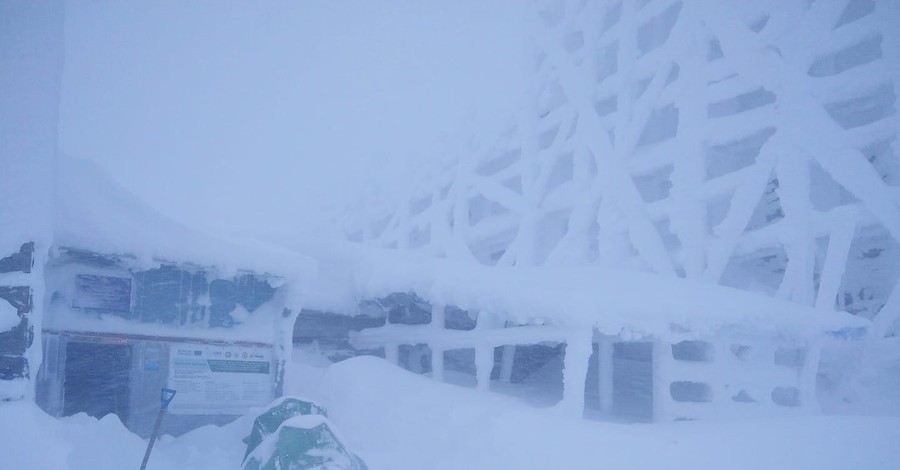 На западе Украины выпало полметра снега