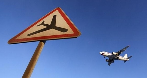 Кабмин одобрил санкции против российских авиакомпаний за полеты в оккупированный Крым