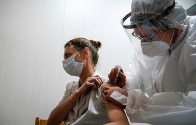 Вакцинация от коронавируса для украинцев будет бесплатной