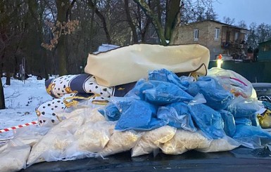 В Киеве полиция задержала водителя, перевозившего наркотики на сумму около 20 миллионов гривен