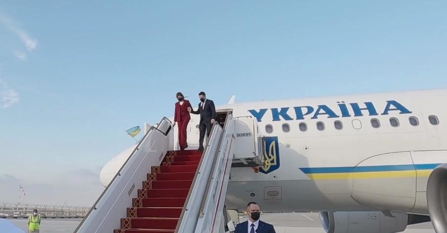 Президент Украины и первая леди прибыли в ОАЭ