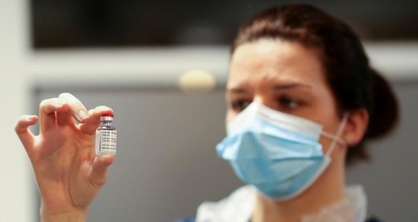 У Зеленского уточнили, когда в Украину приедет вакцина Pfizer