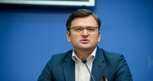 Кулеба отозвал двух сотрудников посольства Украины в Польше - перевозили контрабанду    