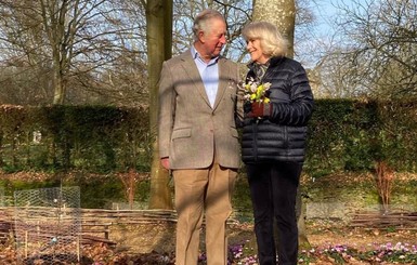 Принц Чарльз и Камилла растрогали фанатов романтичной фотографией