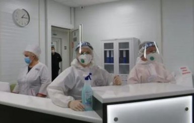 Благодаря инфекционному госпиталю Дерипаски в Николаеве спасают больных ковидом на фоне роста заболеваемости