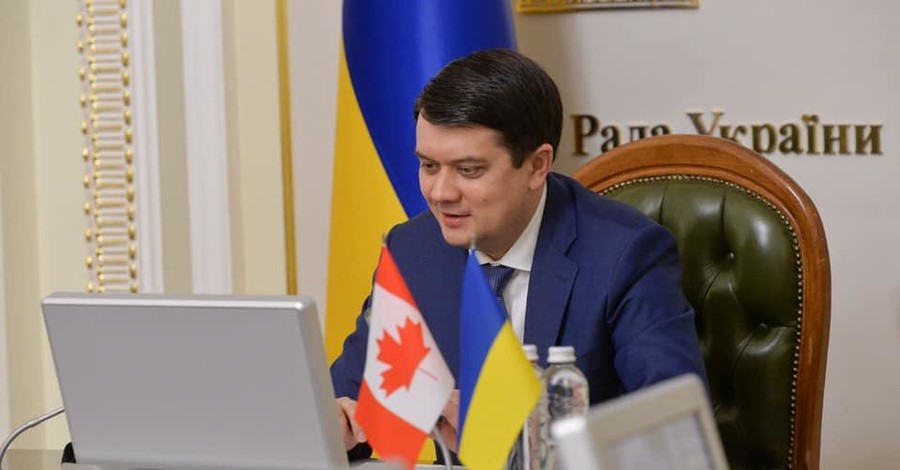 Разумков пояснил, могут ли ввести в Украине комендантский час