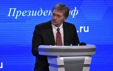 В Кремле прокомментировали украинские санкции и скопление российских войск на границе