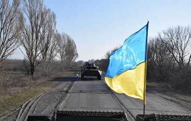 На Донбассе беспилотник сбросил на военных гранаты, погиб боец