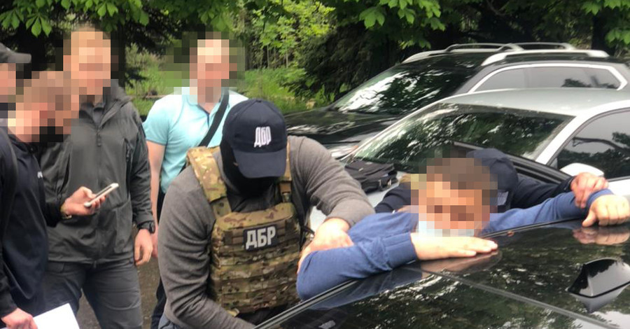 Правоохранители задержали судью Донецкого окружного админсуда при получении крупной взятки 