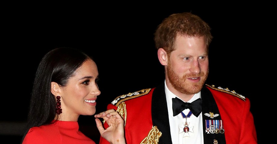 Королевская семья отвлекла внимание британцев от праздника Меган и Гарри