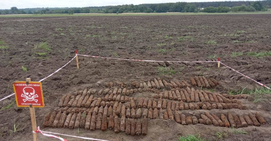 В Черкасской области подорвут 294 снаряда, мины и гранаты